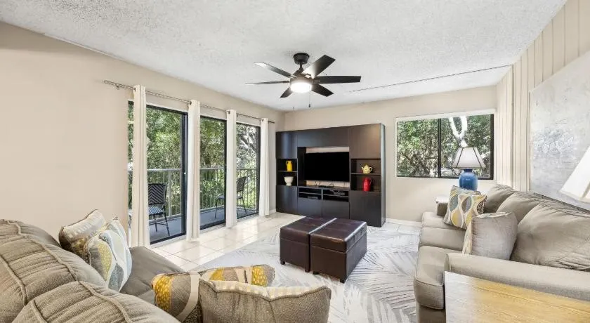2070 Beachwood Light, Bright and Airy condo at Amelia Island Plantation - Image 1
