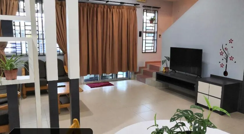 Joyful Homestay Landed House - Image 1