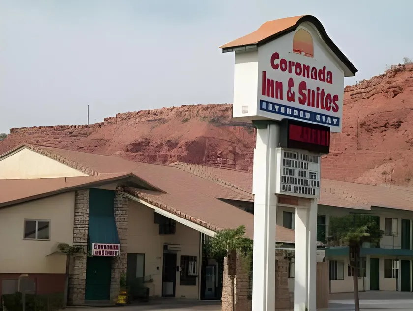 Coronada Inn & Suites - Image 1