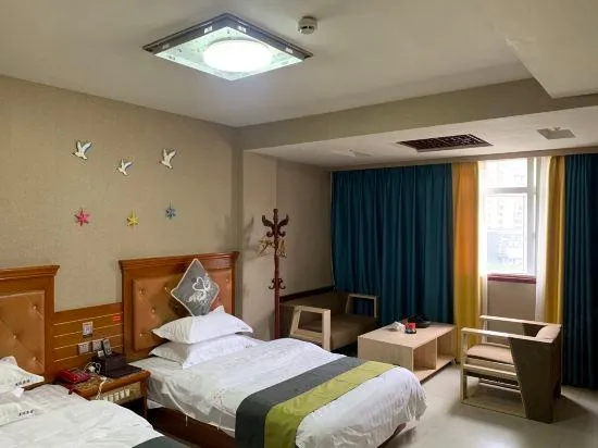 Fu'an Huangting Hotel - Image 1