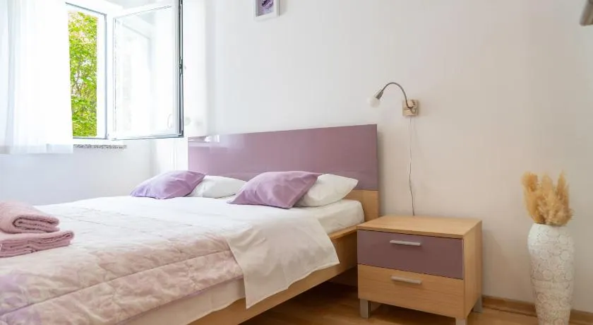 Apartments Lila - Image 1