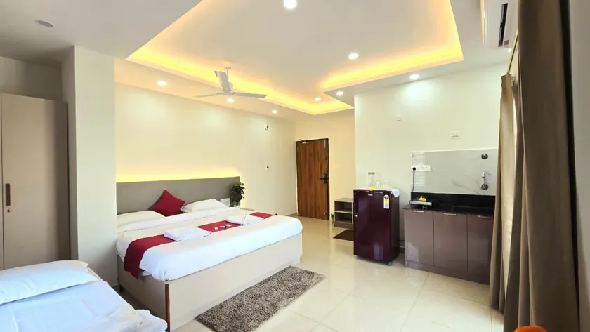 Hi-Fi Service Apartment - Image 1