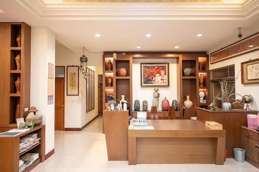 Eastern Asian Calligraphy Art Breakfast and Bed Hotel - Image 1