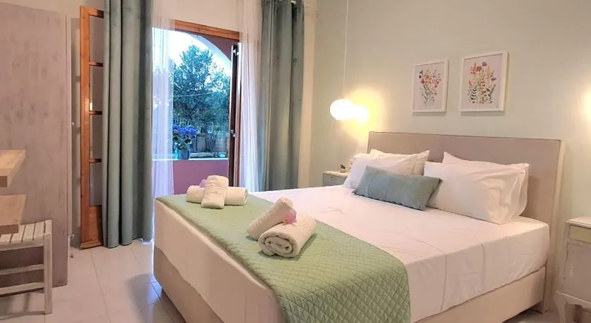 Olga's Garden Apartments - Image 1