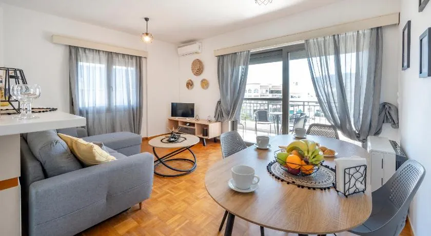 City Calm House - Image 1