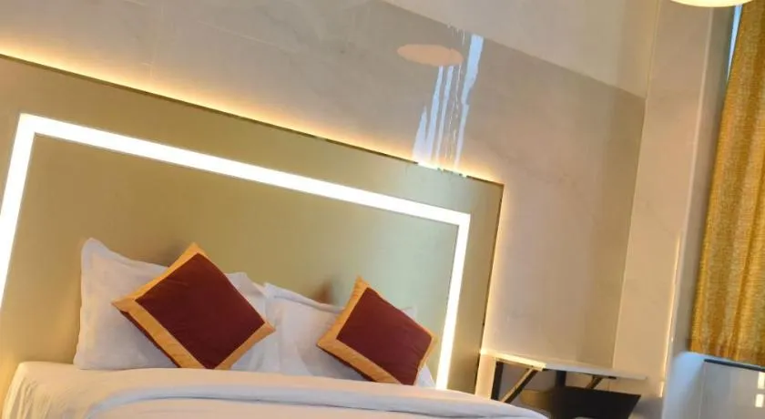 M Grand Stay - Image 1