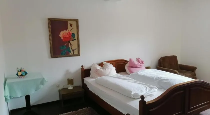 Gasthaus Zur Rose - Image 1