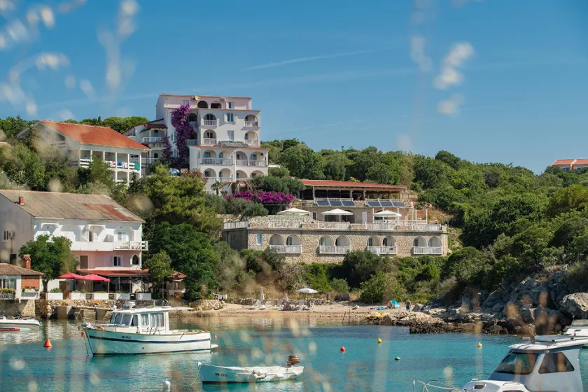 Garden Resort - Apartments Maslina - Image 1