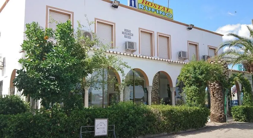 Hostal Restaurante Rufino - Image 1