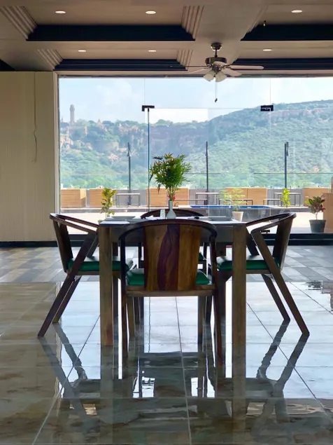 Hotel Padmavati Fort View - Image 1