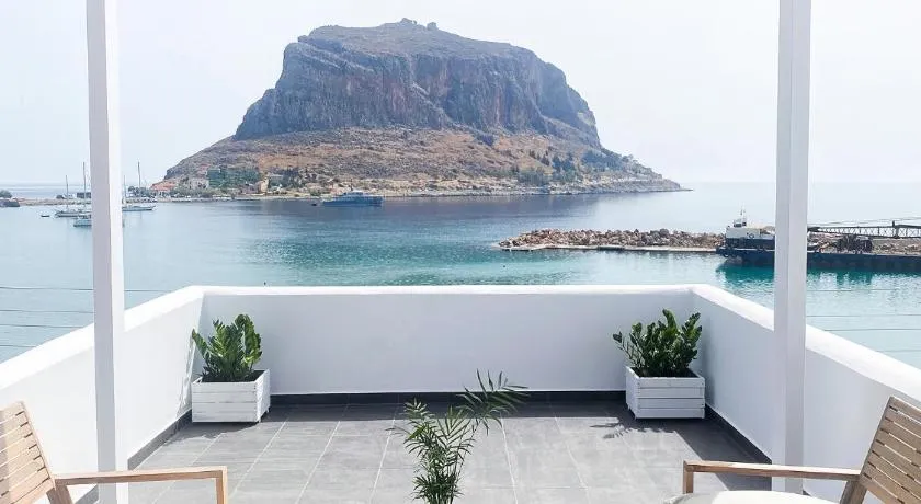 LULU - Self Catering Accommodation - Image 1