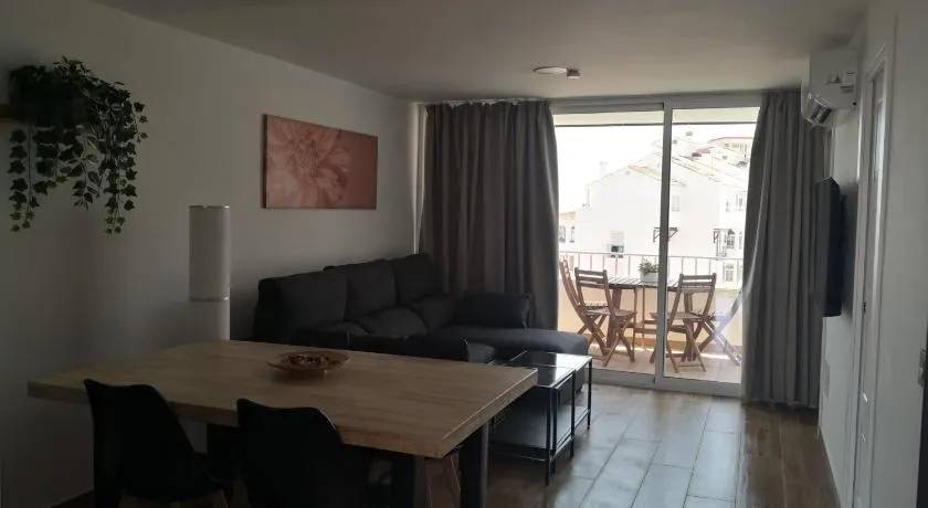 Blue Ocean Apartments - Image 1
