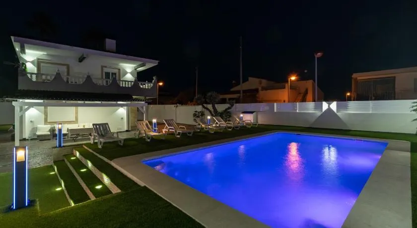 DREAM HOUSE - Image 1