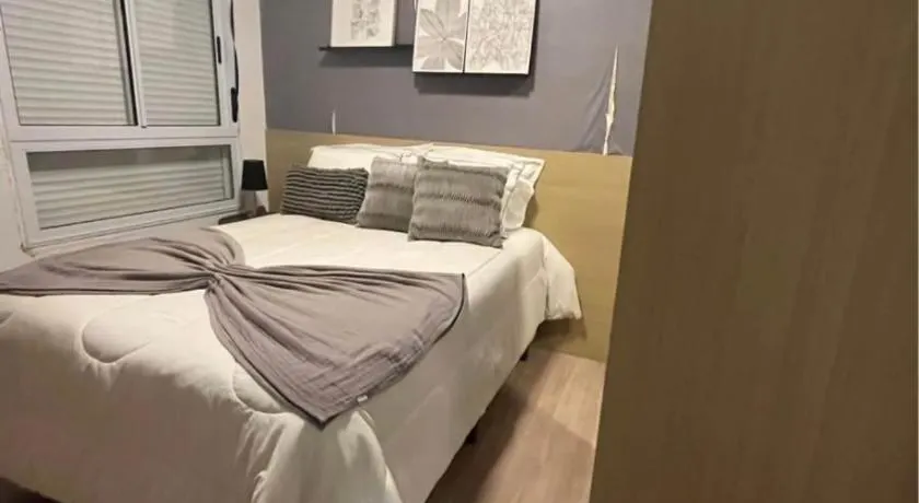 Apartamento ótima localização - Image 1