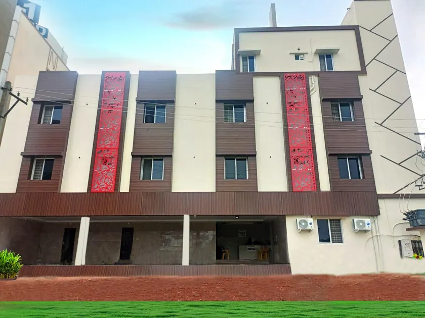 Hotel Elite Inn, Srikalahasti - Image 1