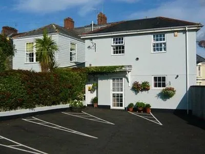 Elnor Guest House - Image 1