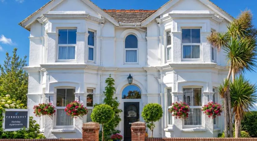Fernhurst holiday apartments - Image 1