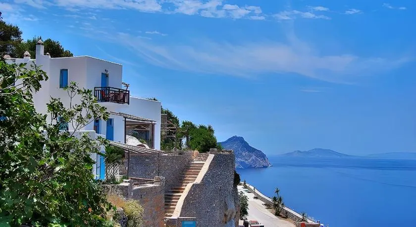 Uranos studios Amorgos - Image 1