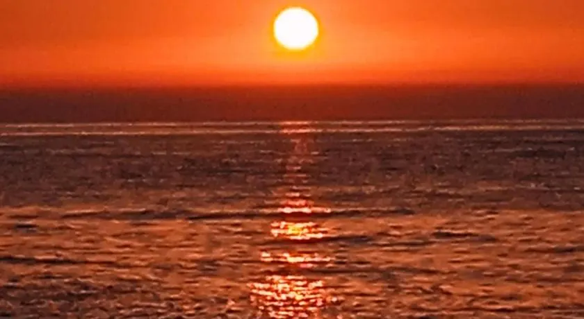 Stella rooms sunrise - Image 1