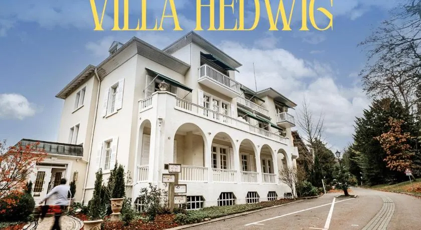 Villa Hedwig - Schwarzwald Apartments mit Thermalbad-Nähe & Balkon mit Bergblick - Image 1