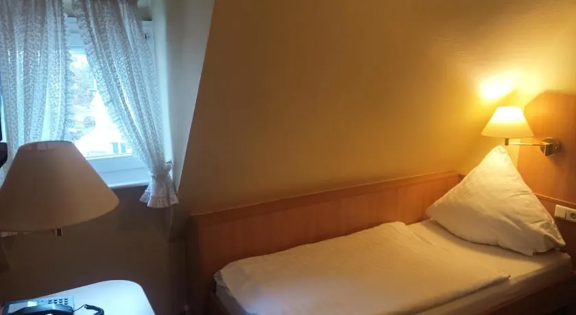 Hotel Büker - Image 1