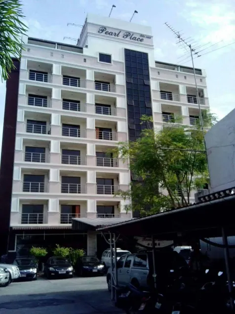 Pearl Place Hotel - Image 1