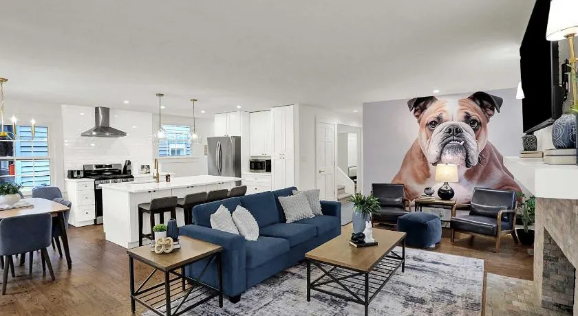 The Butler Bulldog Bungalow - Game Room - Luxe - Family Friendly - Image 1