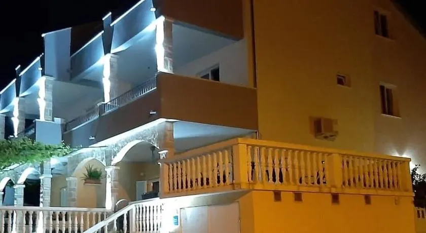 Apartments Dobrila - Image 1