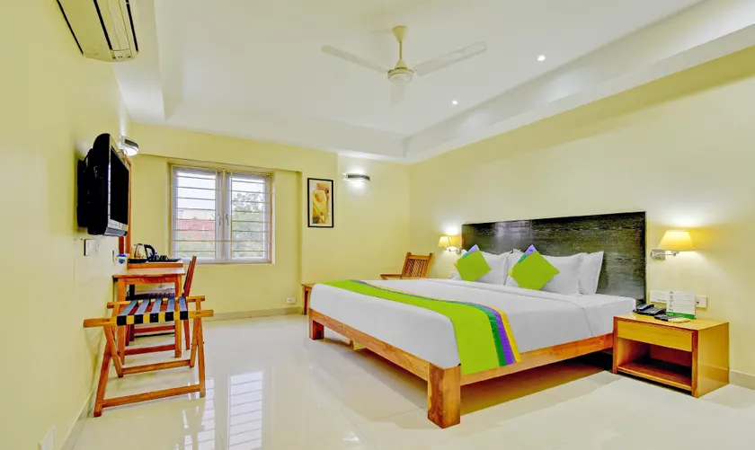 Treebo Vapr Guindy Ekkatuthangal - Image 1
