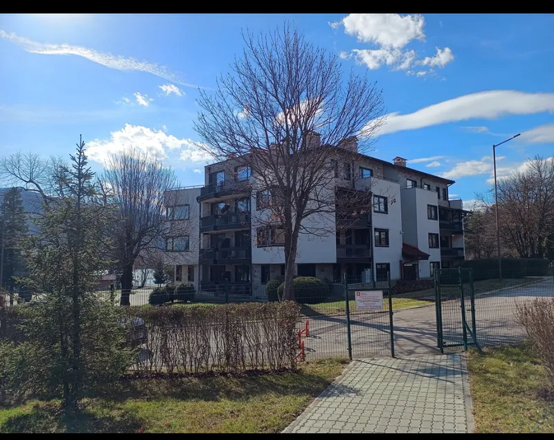 Pravets Resort Apartments - Image 1