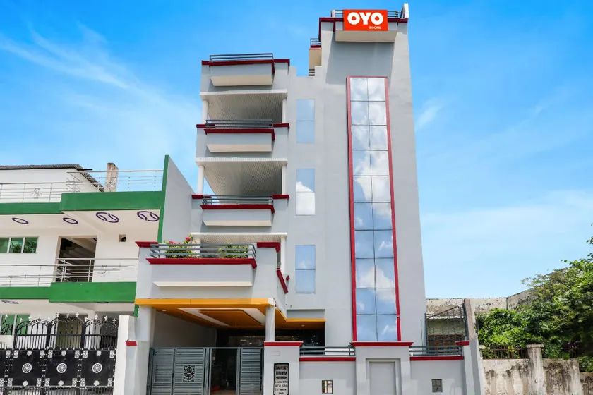 Hotel O SS Inn - Image 1