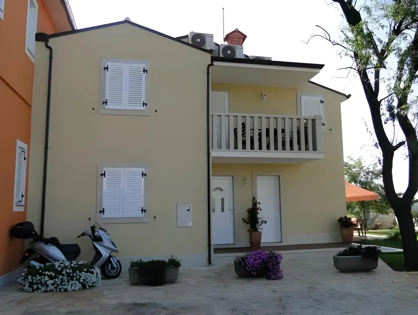 Villa Ester - Image 1