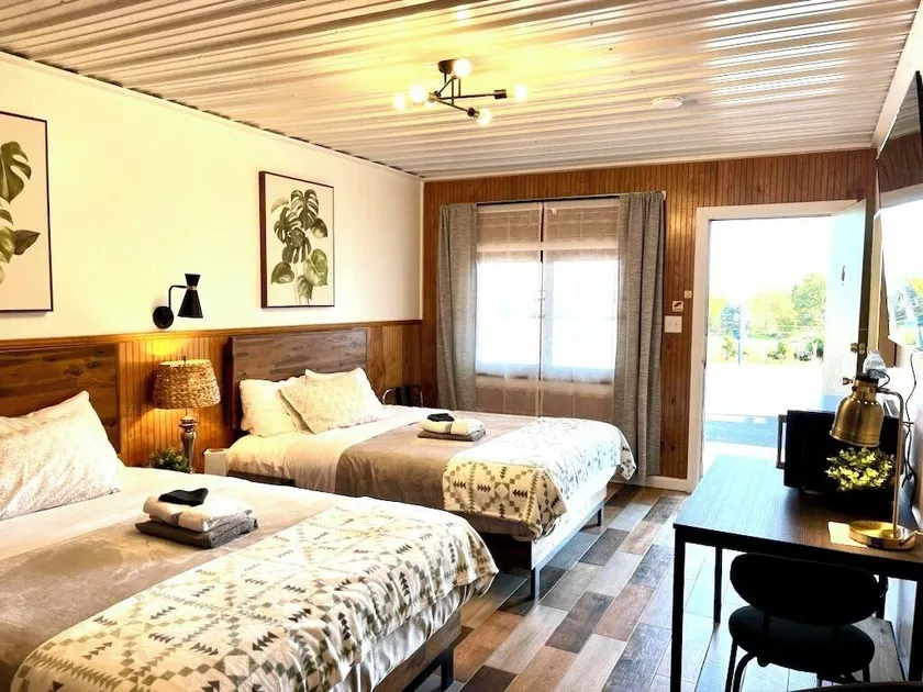 High Point Mountain Motel - Image 1