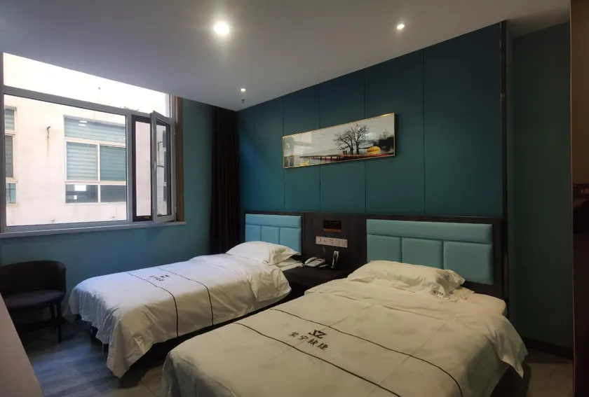 Zining Hotel - Image 1
