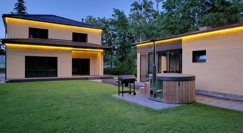 Vomikay Villa - Image 1