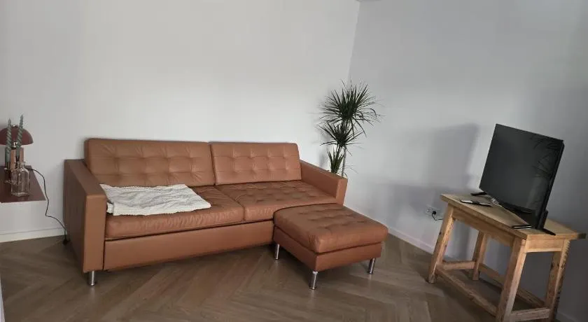 Schöne 2-Raumwohnung Neu - Image 1
