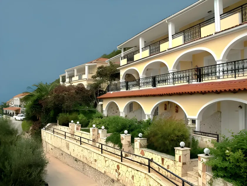 Zante Palace - Image 1