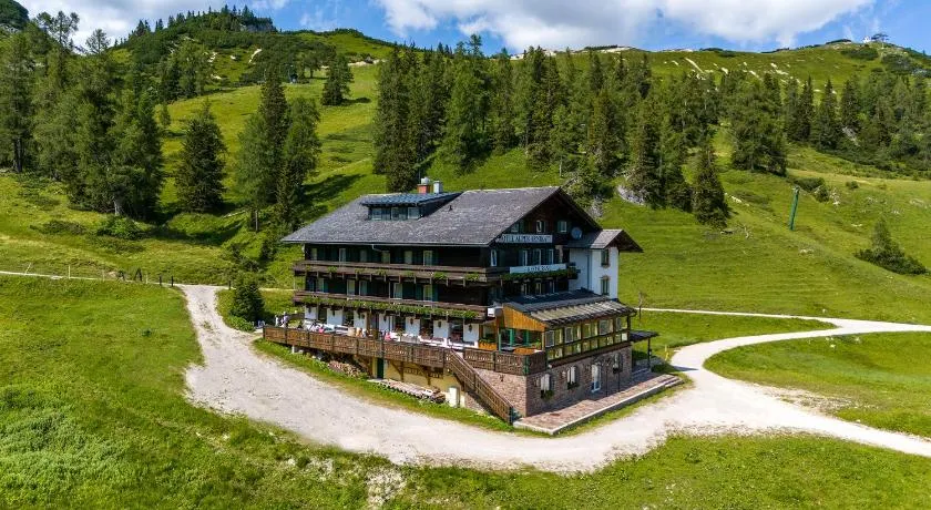 ALPEN ARNIKA Hotel & Restaurant - Image 1