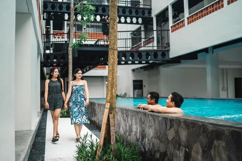 Alzeto Coliving - Image 1