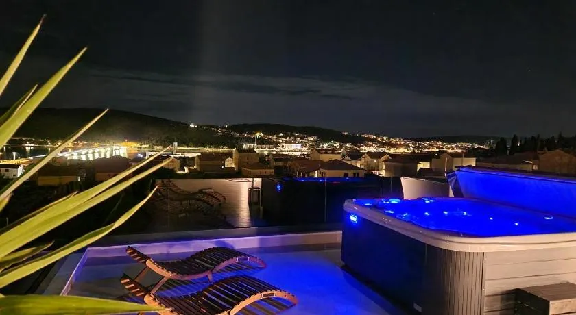 Penthouse Apartman Marčelina in Trogir - Image 1