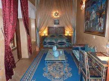 Riad Marlinea - Image 1