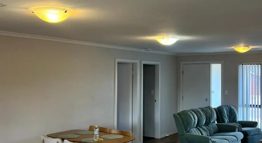 Secure 4BR Garage Whyalla - Image 1