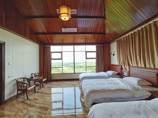 Ronglian Hotel - Image 1