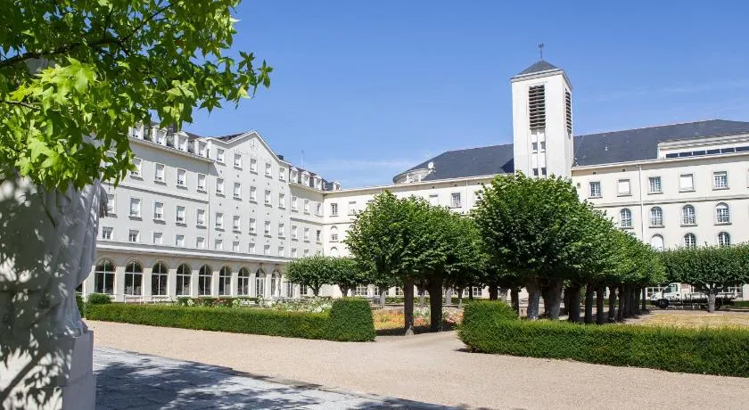 Hostellerie Bon Pasteur - Image 1