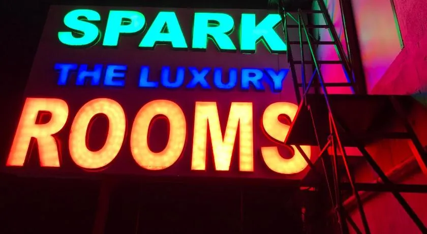 HOTEL SPARK RESIDENCY - Image 1