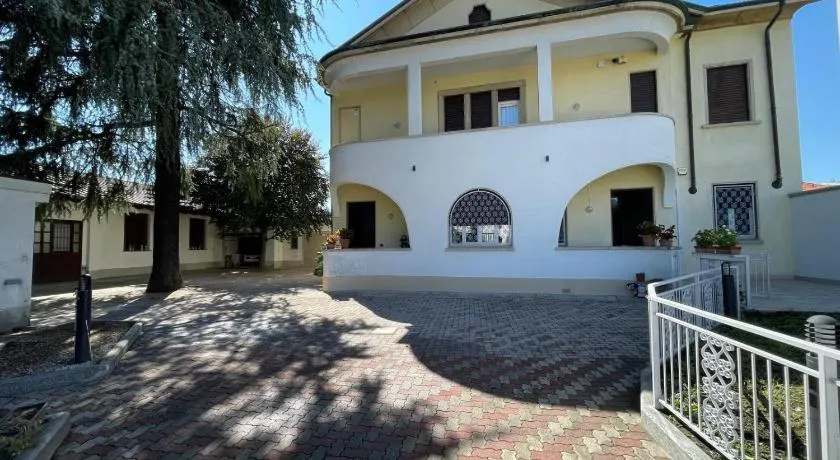 Villa Lidya Malpensa - Image 1