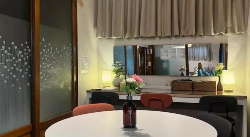 The One Stay - Image 1
