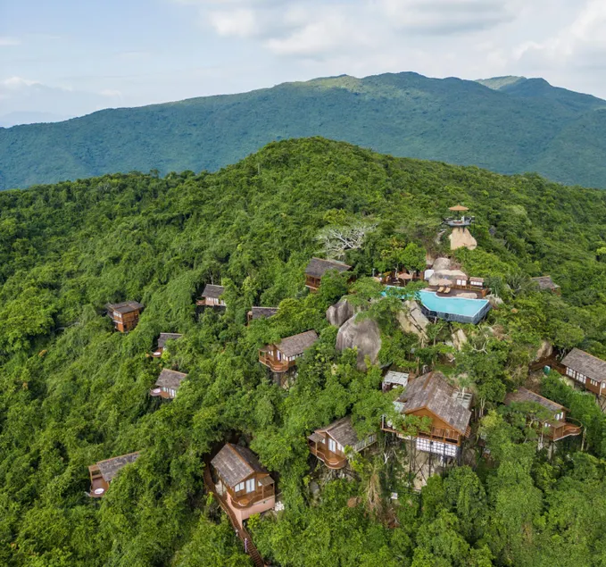 Yalong Bay Earthly Paradise Birds Nest Resort （Mountain Villas) - Image 1