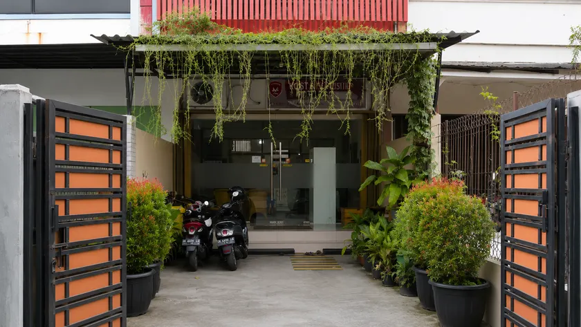 Nusantara Tajur Bogor Hostel By Reccoma - Image 1
