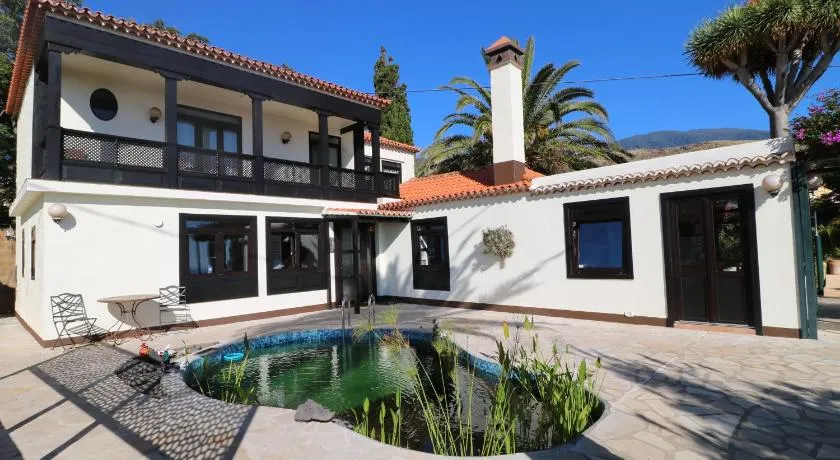 Villa Escondida - Image 1